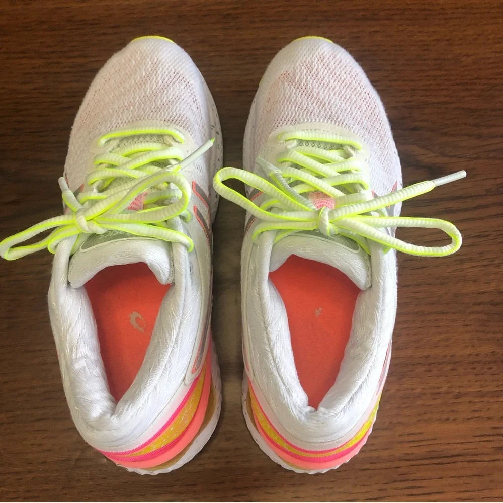 Asics Gel-Nimbus 22 Girl’s White/Pink Sneakers Size 5 - Picture 8 of 13